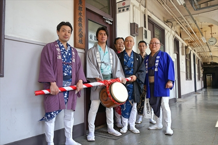 触れ太鼓